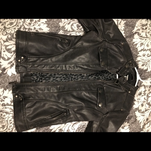 Faux leather dollhouse biker style jacket - Picture 2 of 6